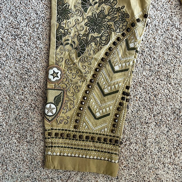 Spell & The Gypsy NWOT Boho Tan Embroidered Cropped Pants **Size S** 🌸🌸 - Picture 8 of 10